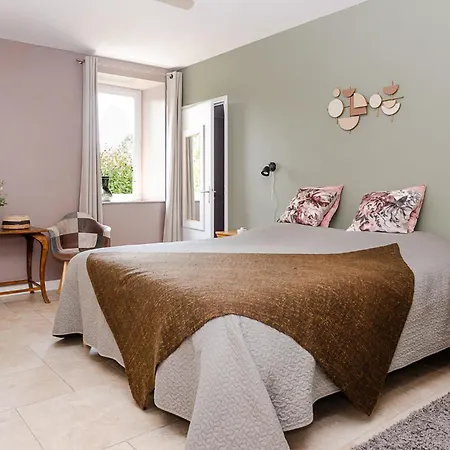 D'hôtes - La Moneze Basse Couette-café