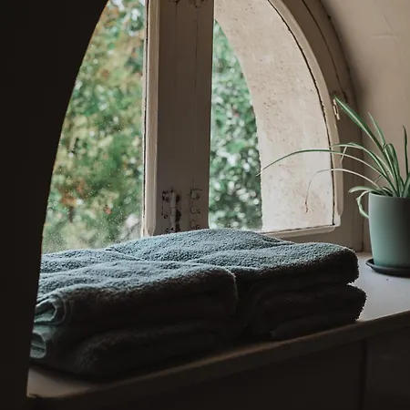 Couette-café D'hôtes - La Moneze Basse 3*