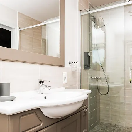 D'hotes - La Moneze Basse 3*