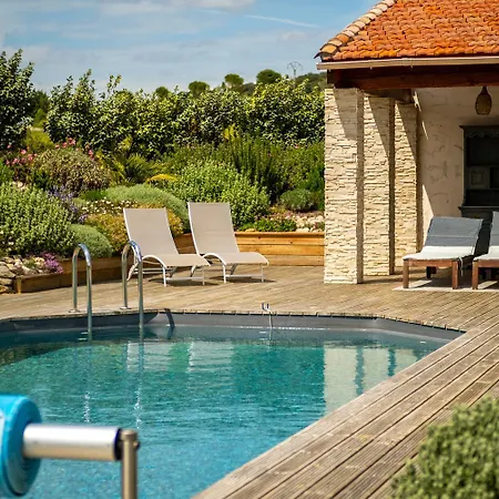 D'hôtes - La Moneze Basse Couette-café