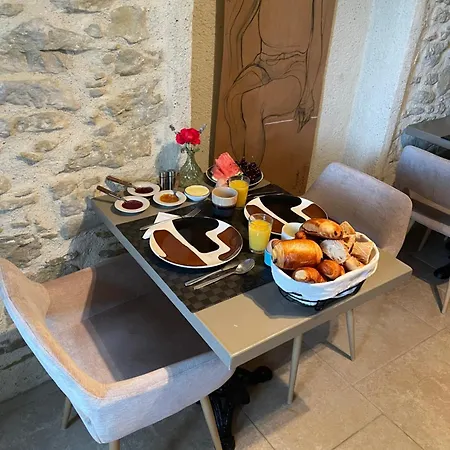 D'hotes - La Moneze Basse 3*