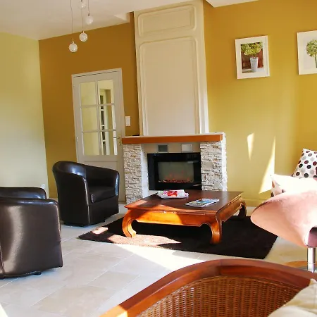 Couette-café D'hôtes - La Moneze Basse 3*