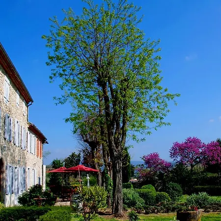 Couette-café D'hôtes - La Moneze Basse 3*