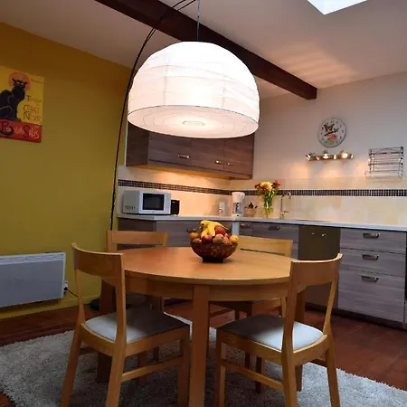 Couette-café D'hôtes - La Moneze Basse 3*